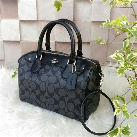 coach mini bennett satchel black.